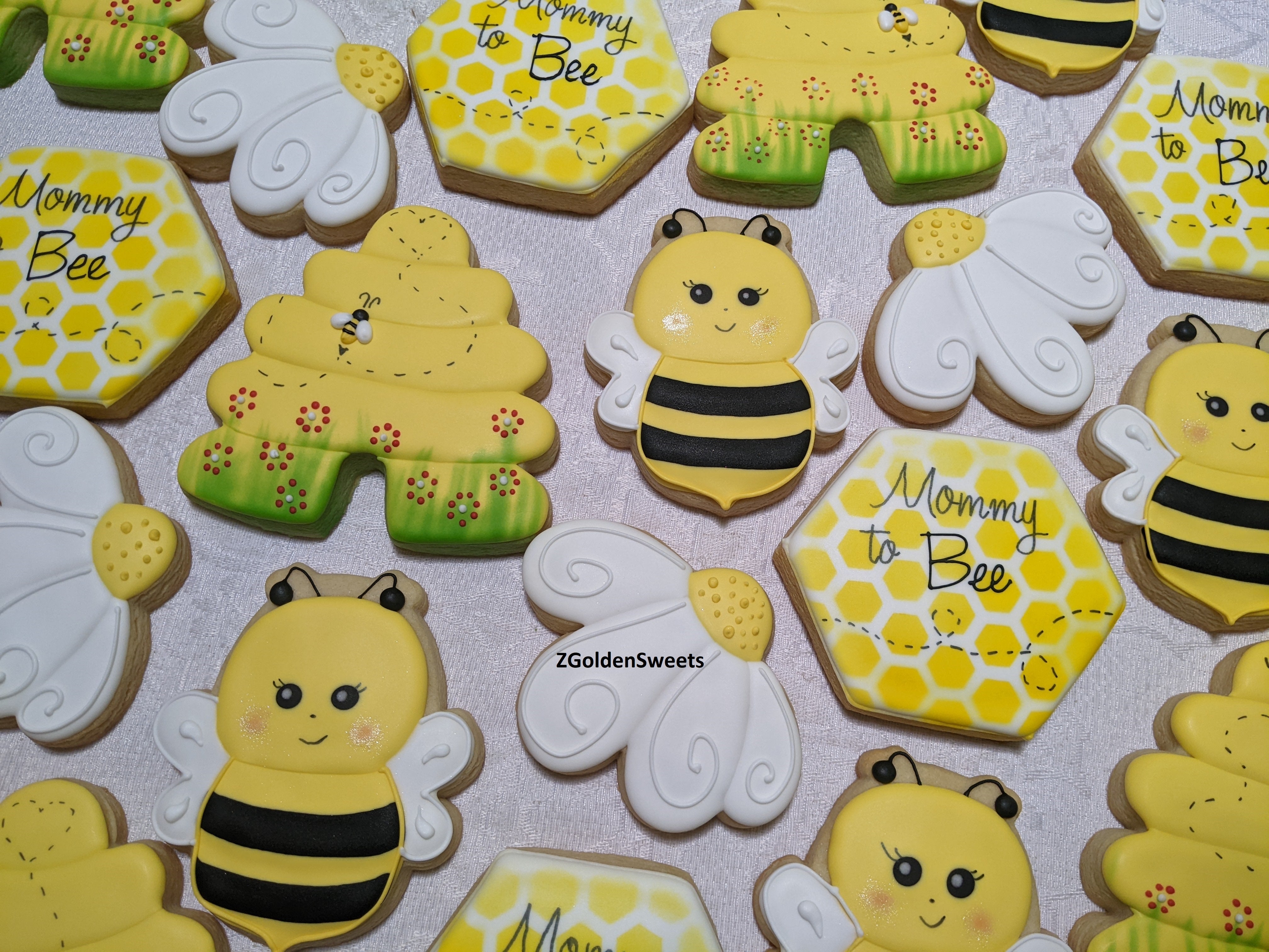 Mommy to Bee Baby Shower - Parties With A Cause